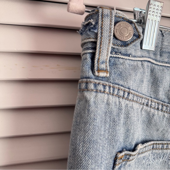 We The Free Free People Regular Mid Rise Blue Jeans Distressed Slouchy Size 29 - Picture 10 of 11